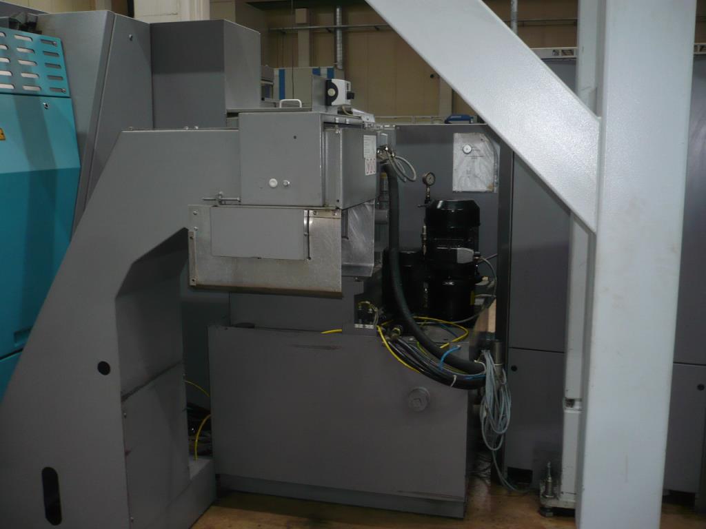 Tornos e fresadoras CNC, rectificadoras CNC, centros de maquinagem CNC-7