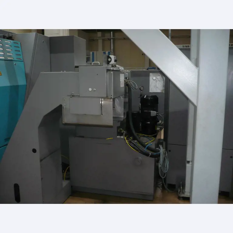 Tornos e fresadoras CNC, rectificadoras CNC, centros de maquinagem CNC-7