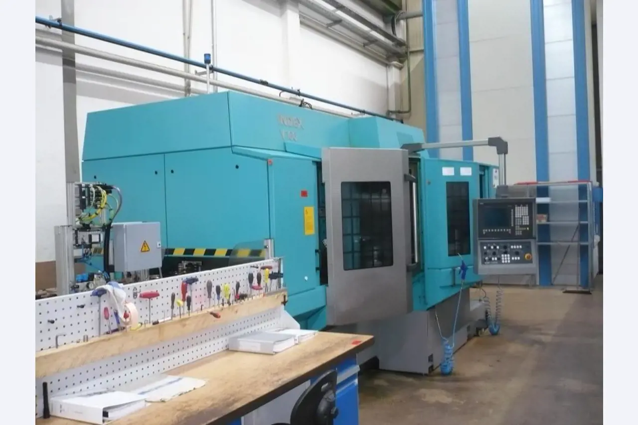 Tornos e fresadoras CNC, rectificadoras CNC, centros de maquinagem CNC-1