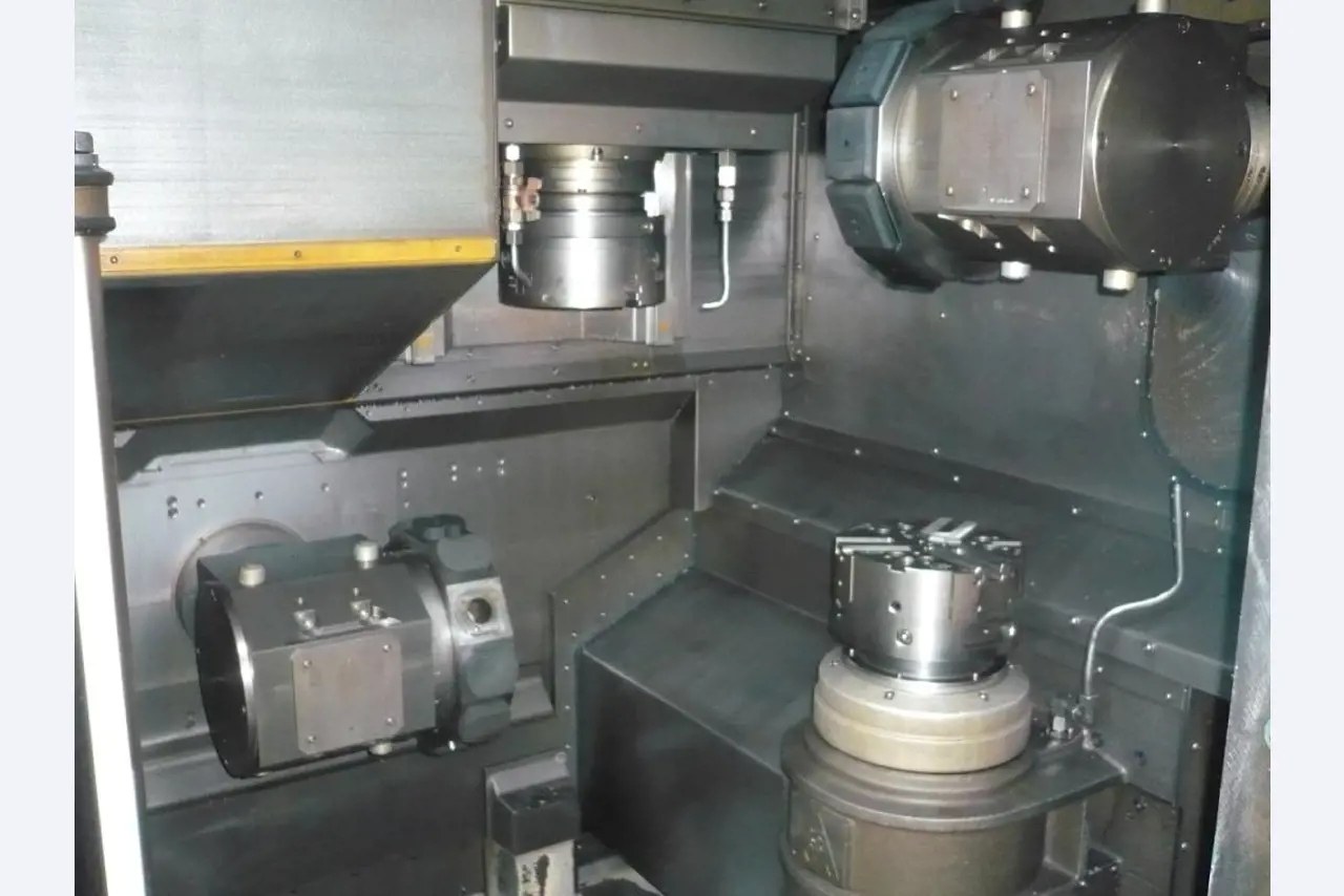 Tornos e fresadoras CNC, rectificadoras CNC, centros de maquinagem CNC-2