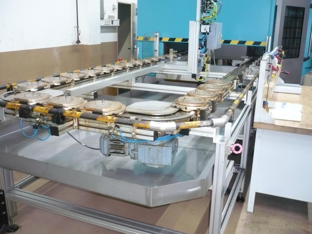 Tornos e fresadoras CNC, rectificadoras CNC, centros de maquinagem CNC-5