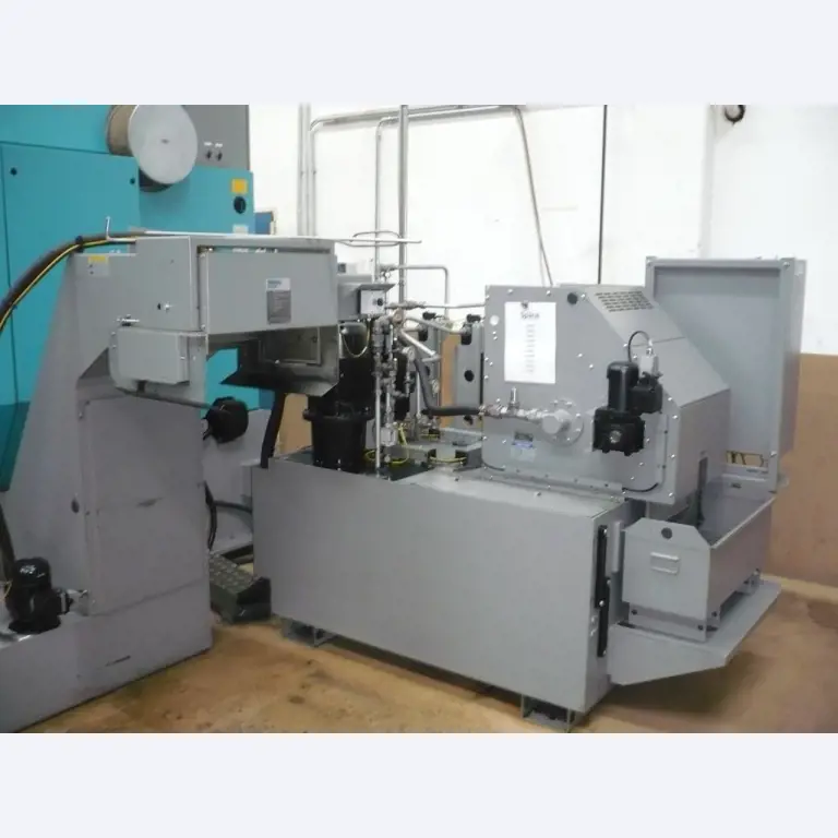 Tornos e fresadoras CNC, rectificadoras CNC, centros de maquinagem CNC-6