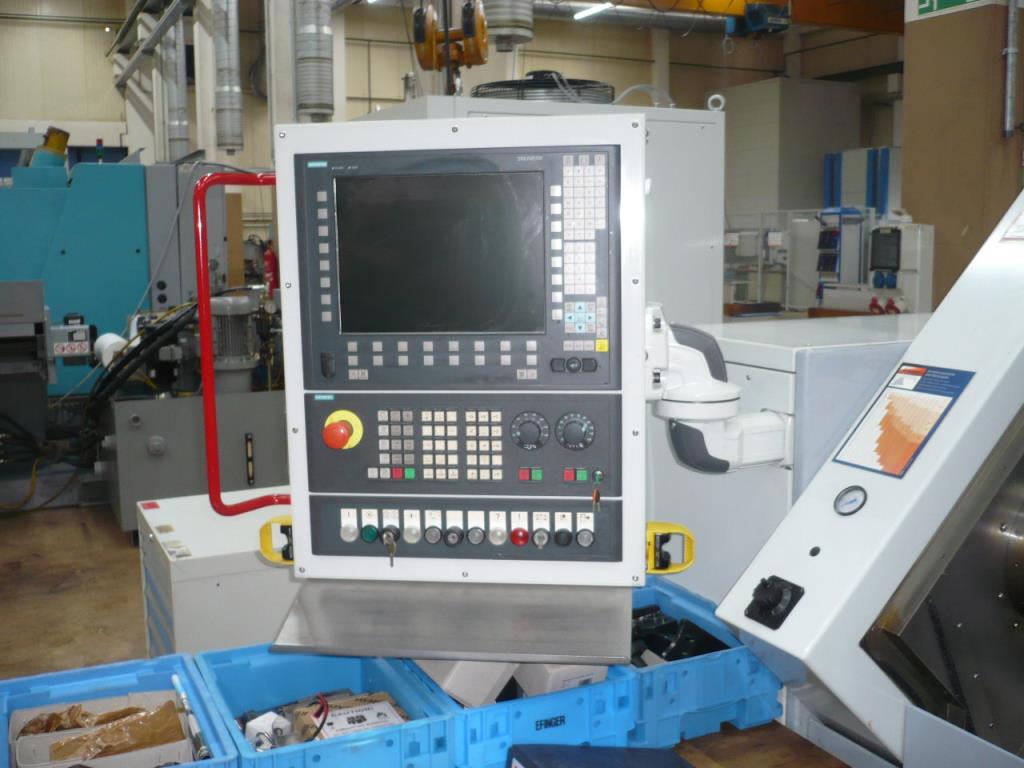 Tornos e fresadoras CNC, rectificadoras CNC, centros de maquinagem CNC-3