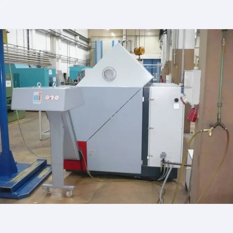 Tornos e fresadoras CNC, rectificadoras CNC, centros de maquinagem CNC-6