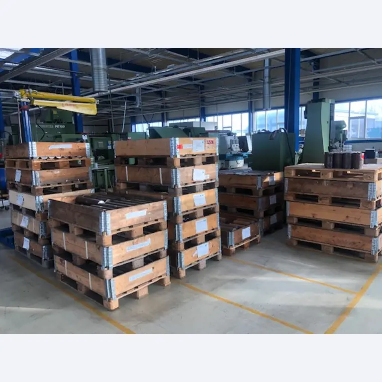 Tours et fraiseuses CNC, rectifieuses CNC, centres d'usinage CNC-1