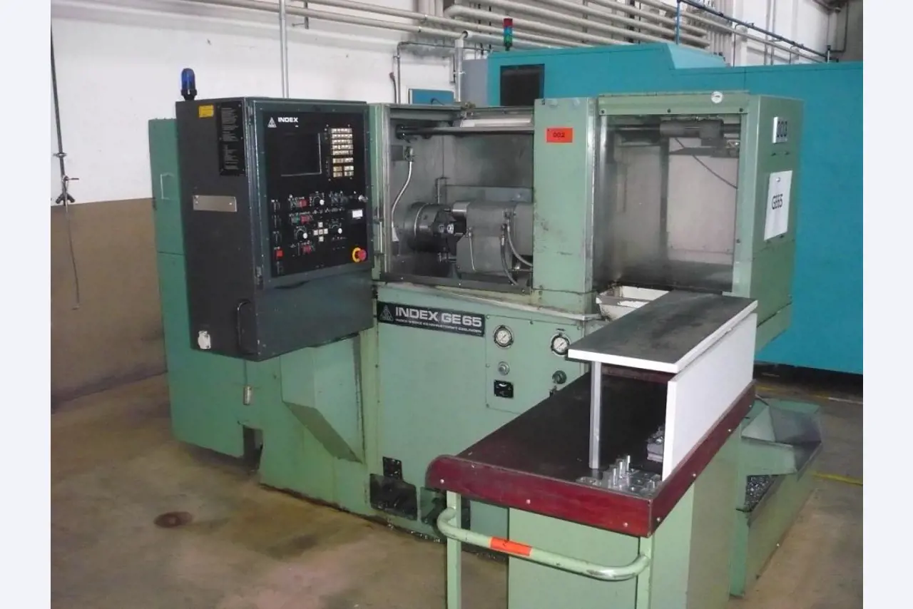 Tornos e fresadoras CNC, rectificadoras CNC, centros de maquinagem CNC-1