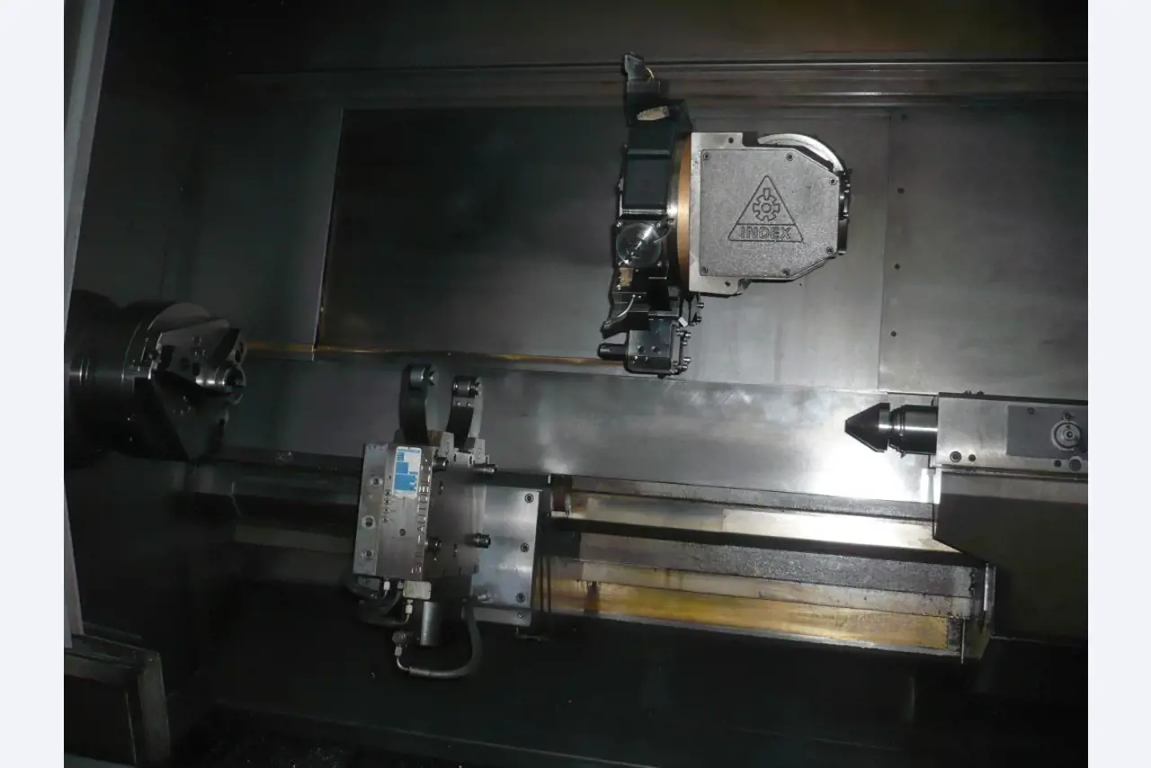Tornos e fresadoras CNC, rectificadoras CNC, centros de maquinagem CNC-2
