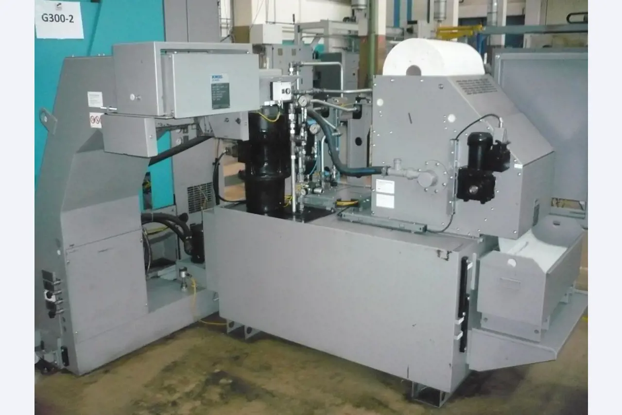 Tornos e fresadoras CNC, rectificadoras CNC, centros de maquinagem CNC-4