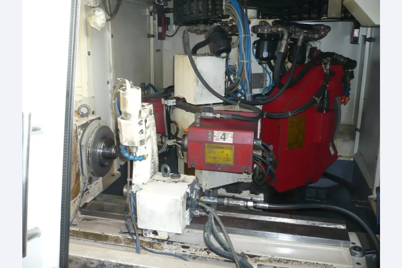 Tornos e fresadoras CNC, rectificadoras CNC, centros de maquinagem CNC-2