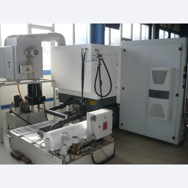 Tornos e fresadoras CNC, rectificadoras CNC, centros de maquinagem CNC-5