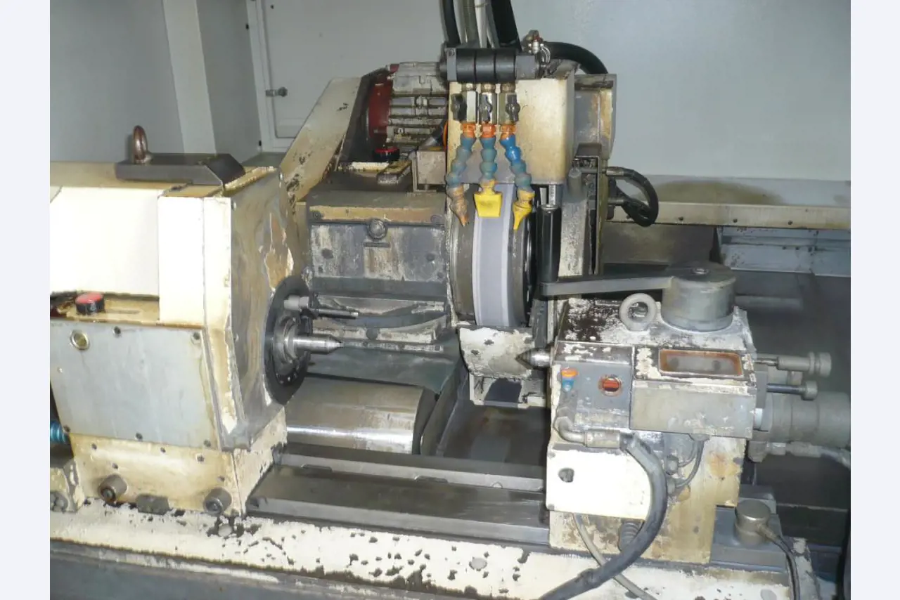 Tornos e fresadoras CNC, rectificadoras CNC, centros de maquinagem CNC-2