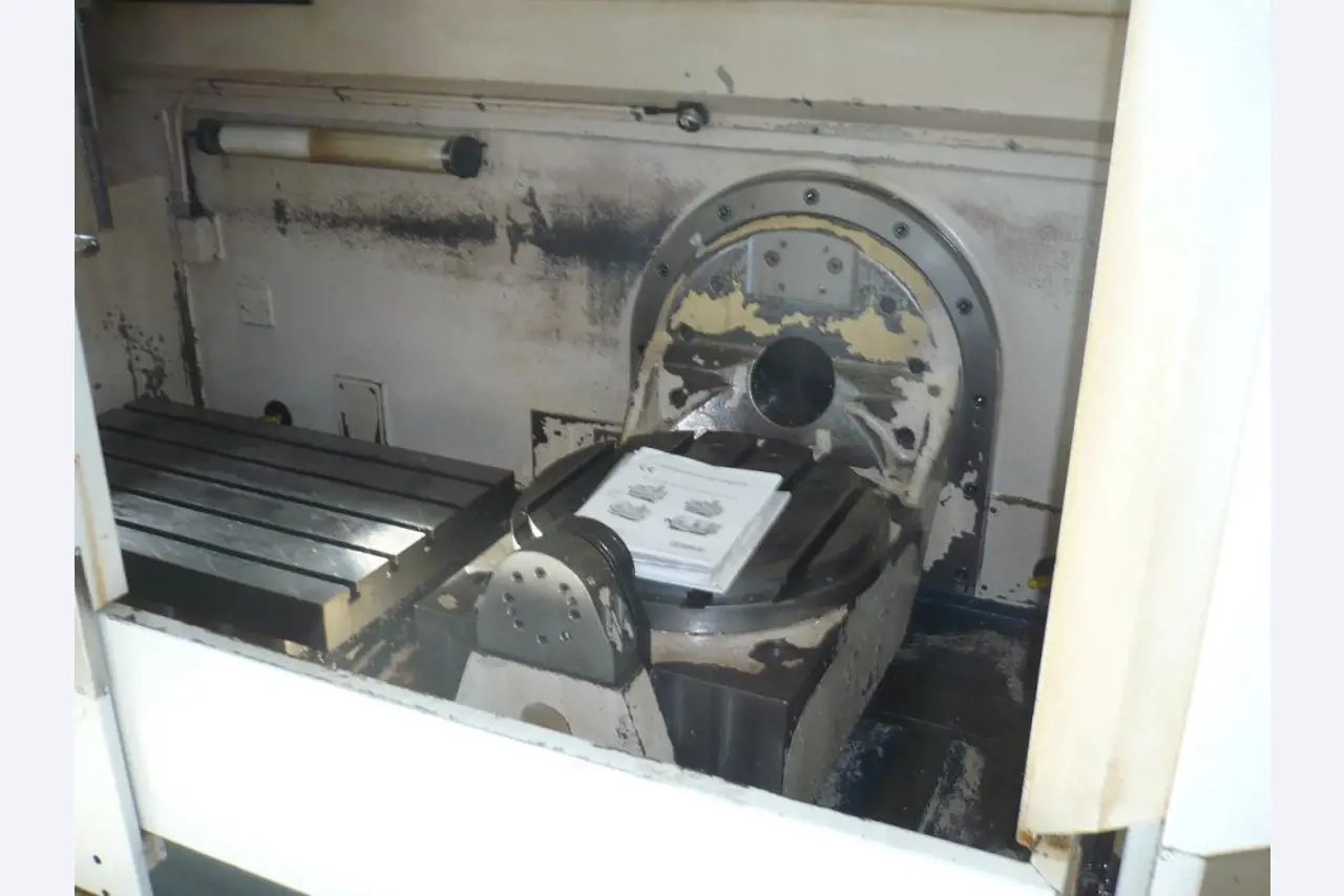 Tornos e fresadoras CNC, rectificadoras CNC, centros de maquinagem CNC-2