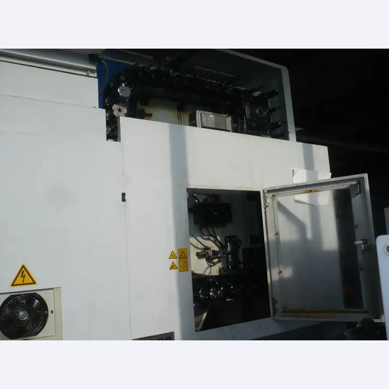 Tornos e fresadoras CNC, rectificadoras CNC, centros de maquinagem CNC-4