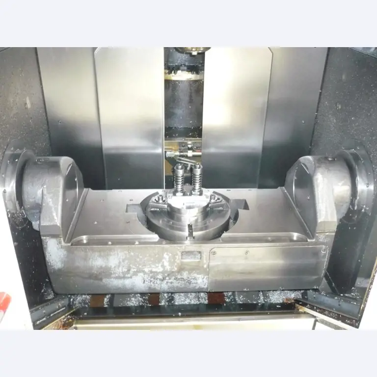 Tornos e fresadoras CNC, rectificadoras CNC, centros de maquinagem CNC-2