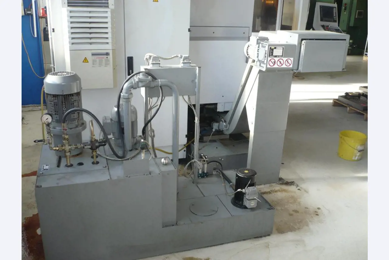 Tornos e fresadoras CNC, rectificadoras CNC, centros de maquinagem CNC-4