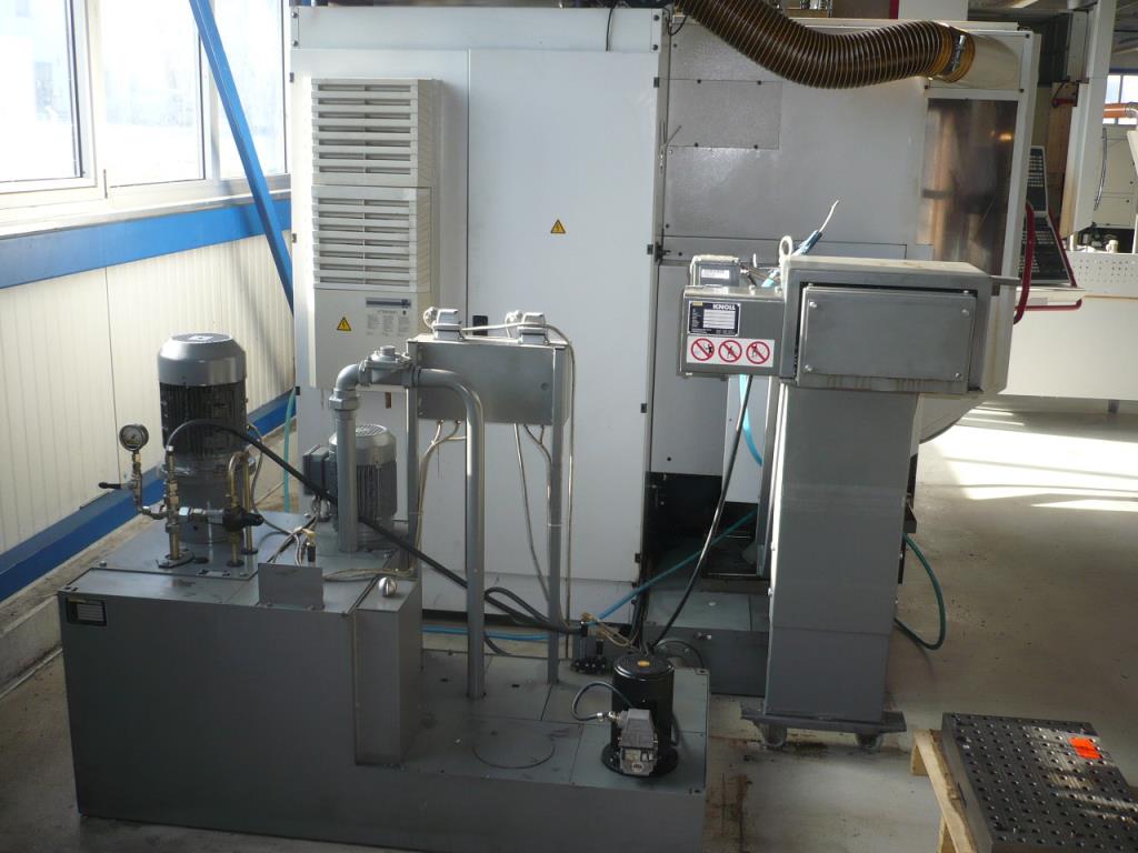 Tornos e fresadoras CNC, rectificadoras CNC, centros de maquinagem CNC-4