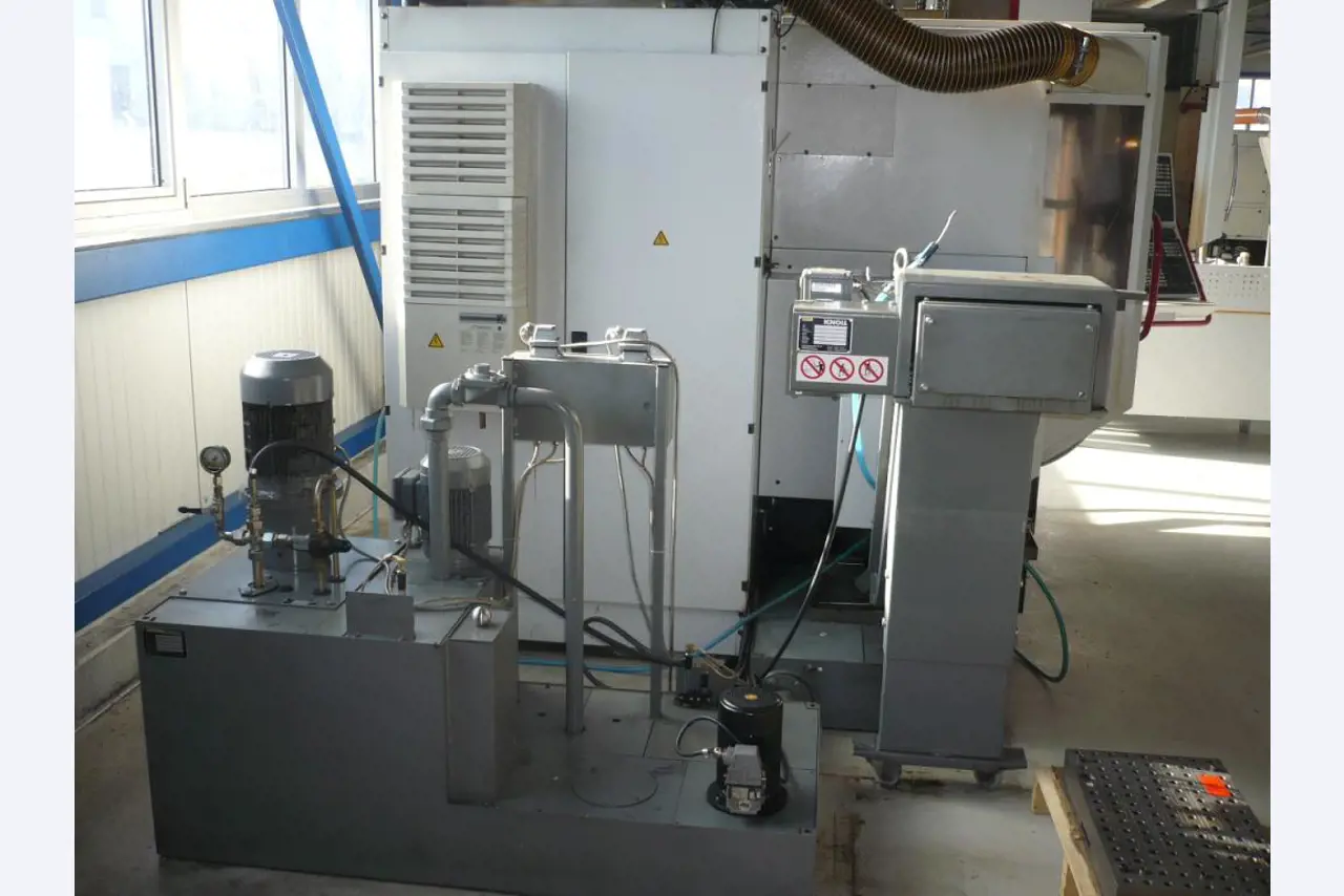 Tornos e fresadoras CNC, rectificadoras CNC, centros de maquinagem CNC-4