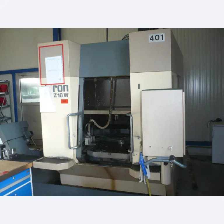 Tornos e fresadoras CNC, rectificadoras CNC, centros de maquinagem CNC-1