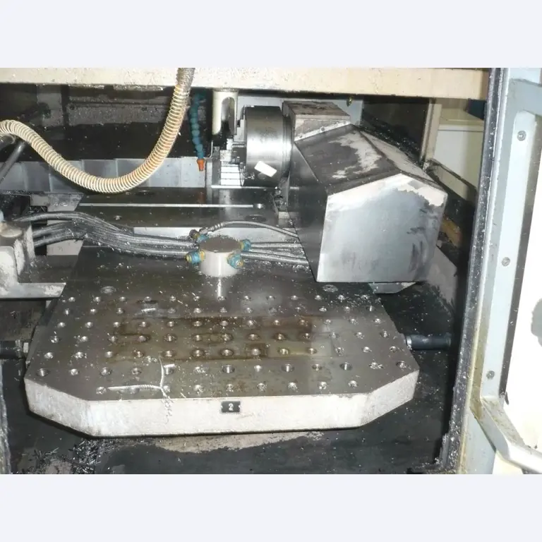 Tornos e fresadoras CNC, rectificadoras CNC, centros de maquinagem CNC-2