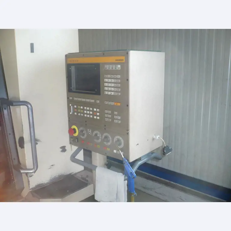 Tornos e fresadoras CNC, rectificadoras CNC, centros de maquinagem CNC-3