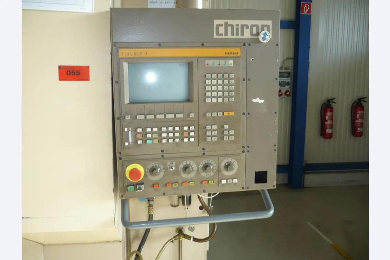 Tornos e fresadoras CNC, rectificadoras CNC, centros de maquinagem CNC-3