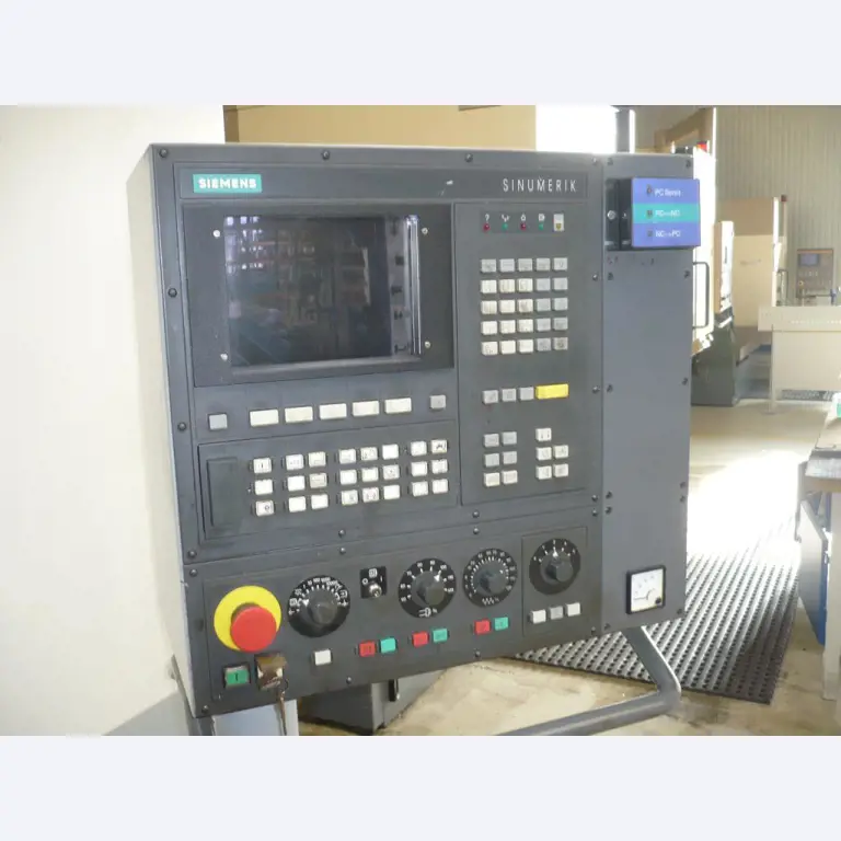 Tornos e fresadoras CNC, rectificadoras CNC, centros de maquinagem CNC-3