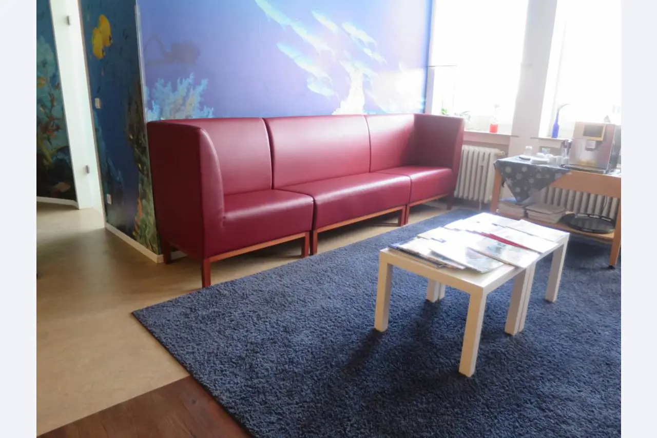 technical installations as well as operating and business equipment in the field of diving and overpressure medicine<br>-1