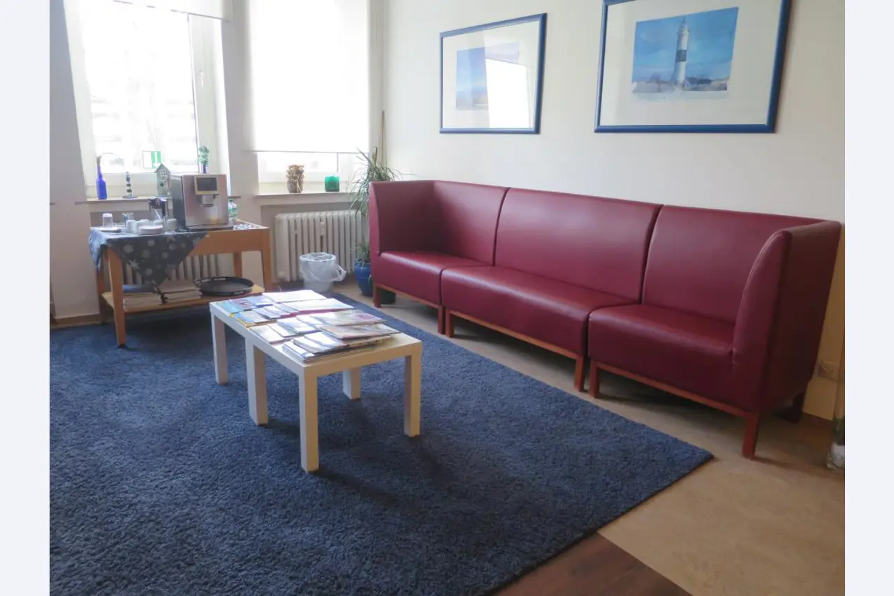 technical installations as well as operating and business equipment in the field of diving and overpressure medicine<br>-2