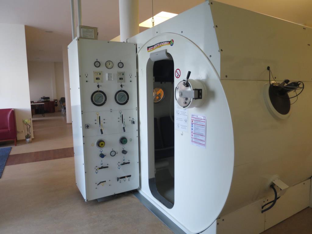 
technical installations as well as operating and business equipment in the field of diving and overpressure medicine<br>-13