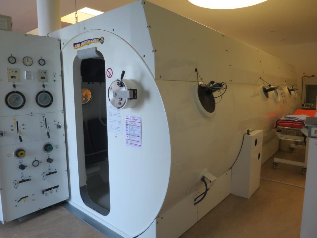 
technical installations as well as operating and business equipment in the field of diving and overpressure medicine<br>-15