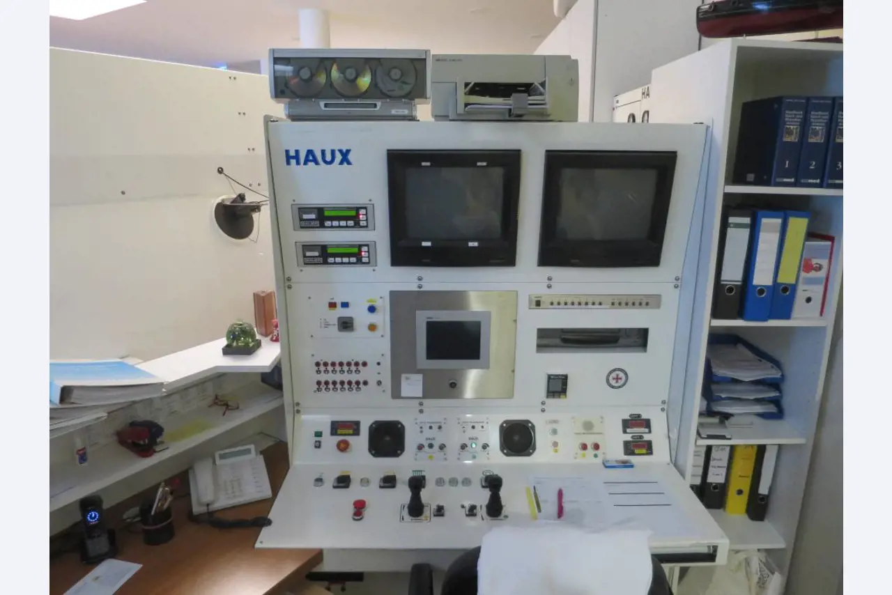 technische Anlagen sowie Betriebs- und Geschäftsausstattung aus dem Bereich Tauch- und Überdruckmedizin<br>-3