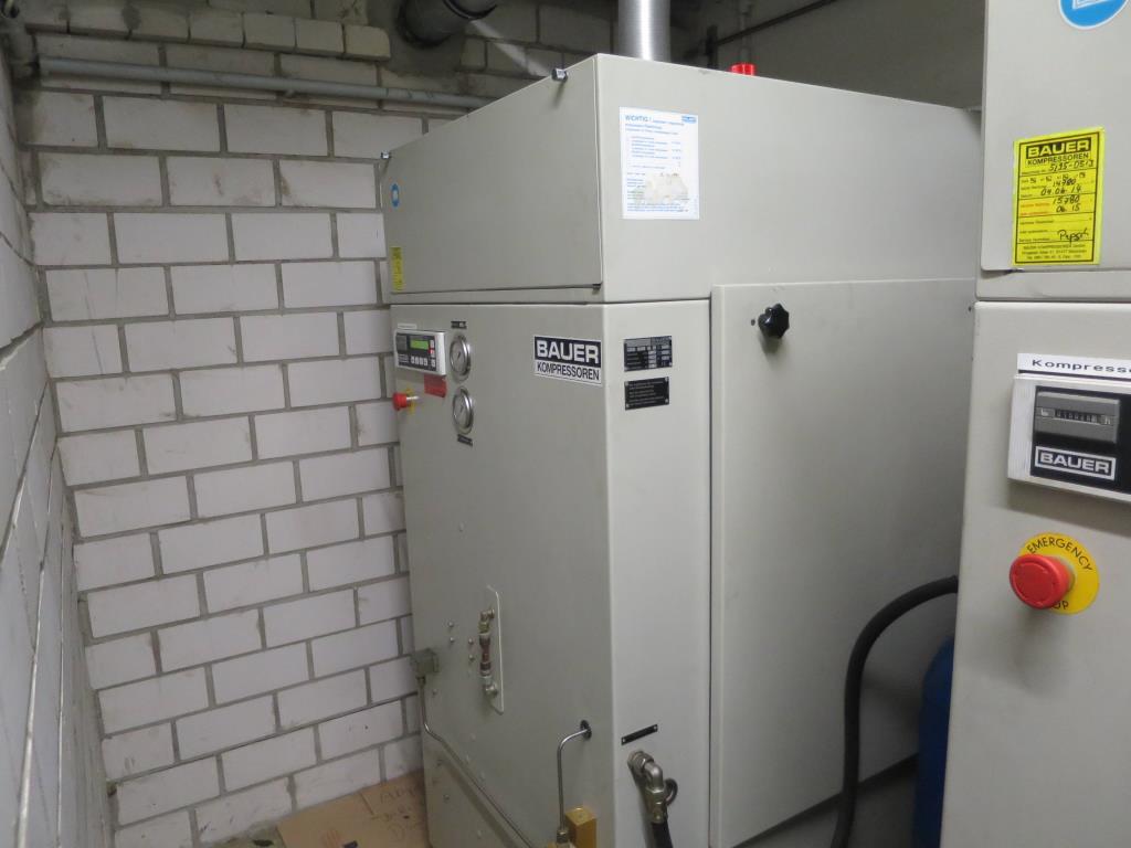 
technical installations as well as operating and business equipment in the field of diving and overpressure medicine<br>-7