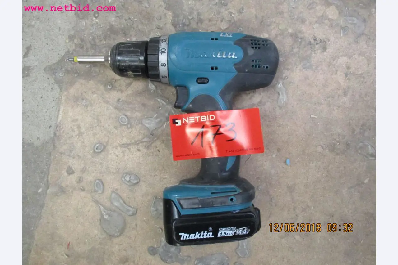 Equipement industriel et commercial <br>d'un fabricant de meubles-2