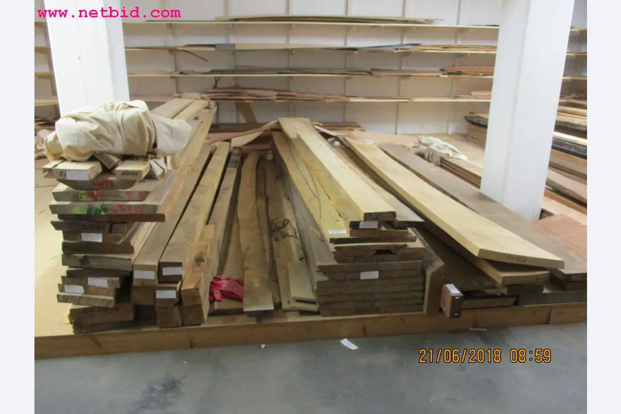 Equipamento operacional e de escritório <br>de um fabricante de móveis-6