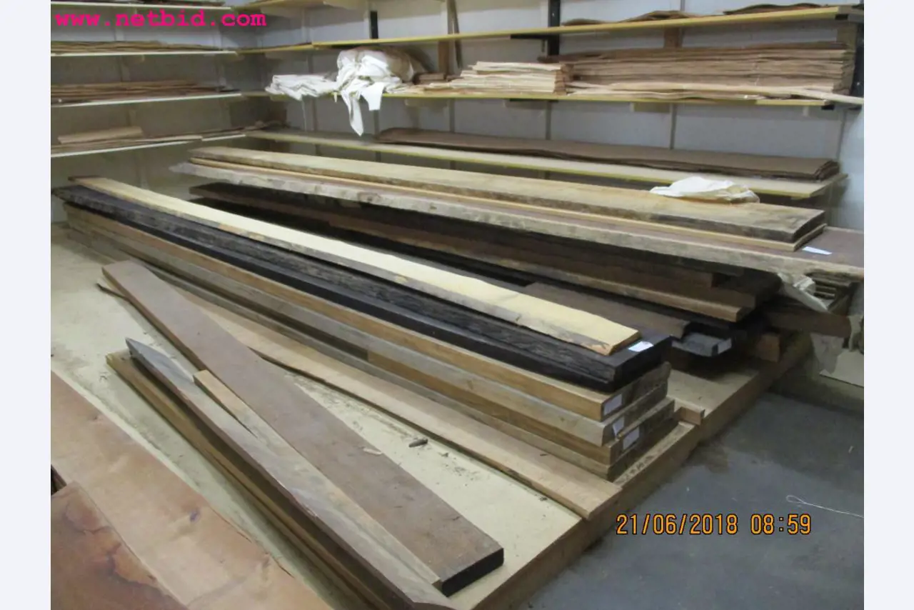 Equipamento operacional e de escritório <br>de um fabricante de móveis-8