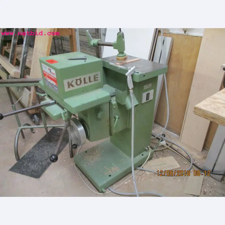 Equipamento operacional e de escritório <br>de um fabricante de móveis-2