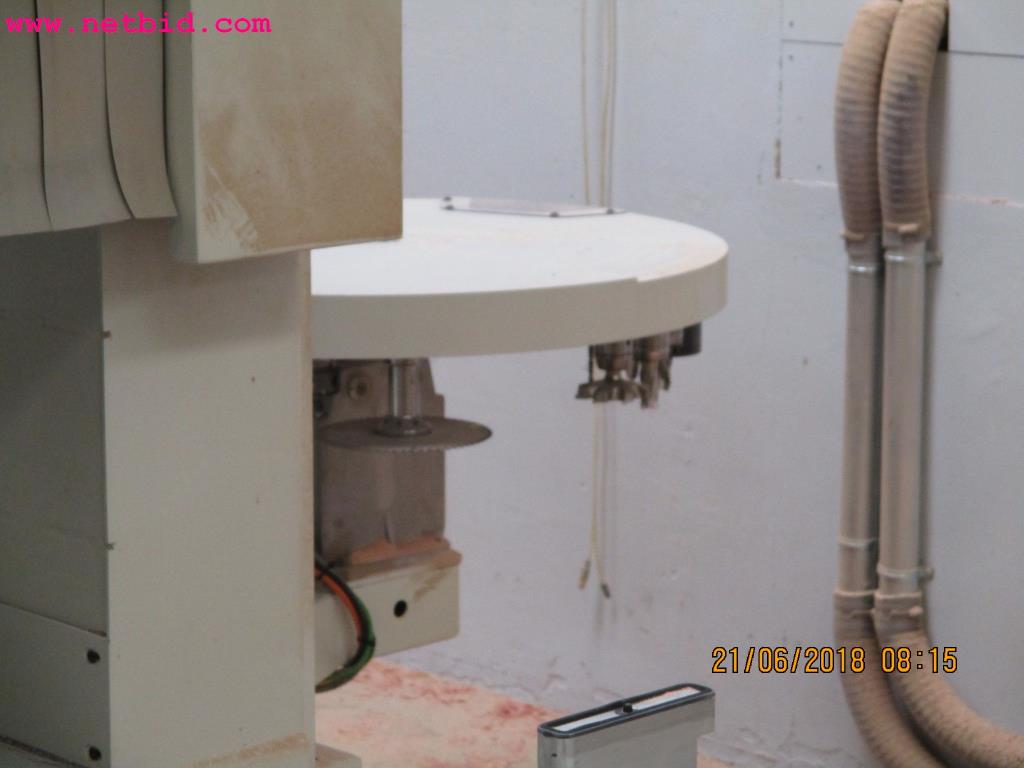 
Equipamento operacional e de escritório <br>de um fabricante de móveis-11