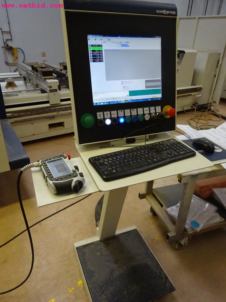 
Equipamento operacional e de escritório <br>de um fabricante de móveis-5