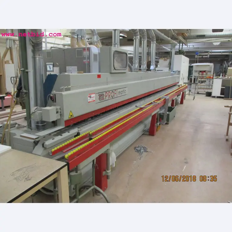 Equipamento operacional e de escritório <br>de um fabricante de móveis-1