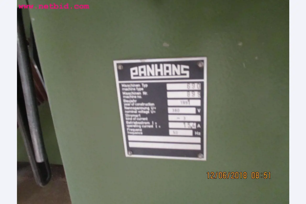 Equipamento operacional e de escritório <br>de um fabricante de móveis-4