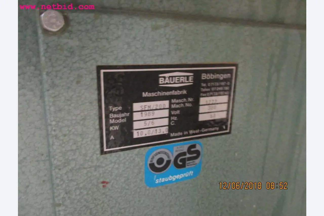 Equipamento operacional e de escritório <br>de um fabricante de móveis-3