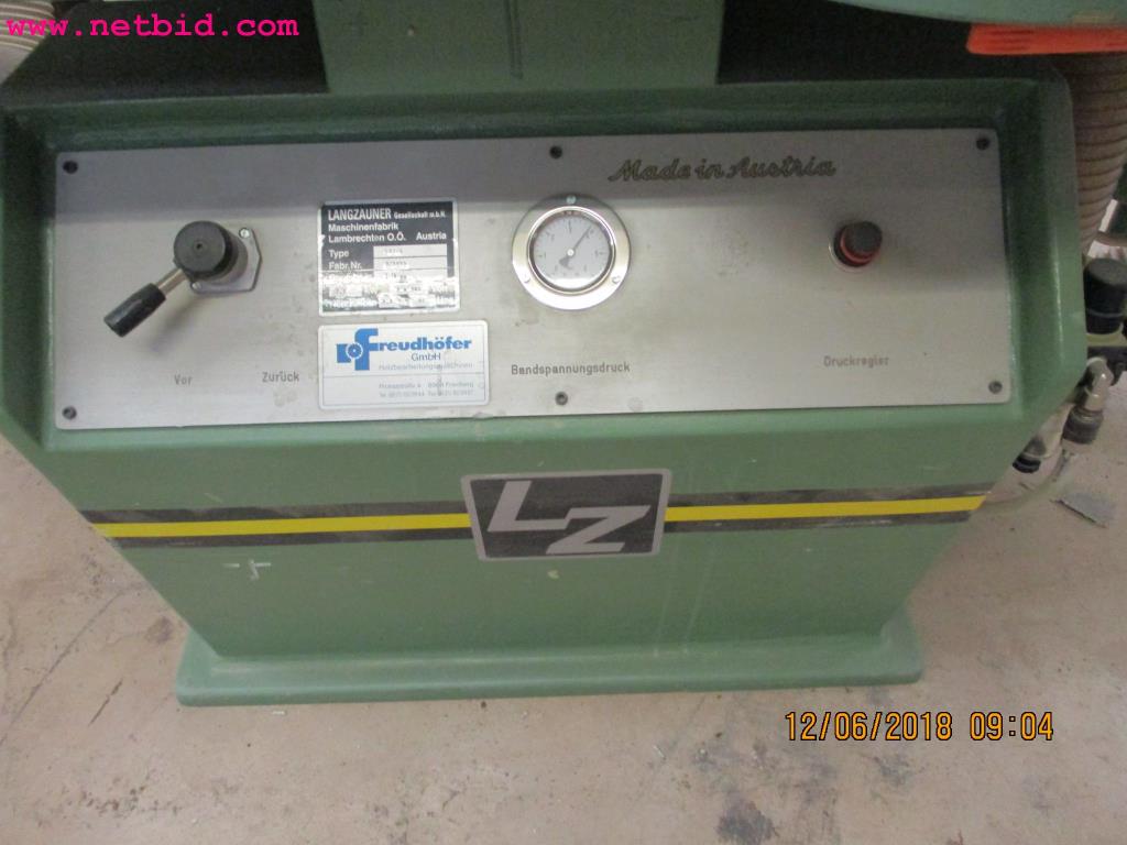 
Equipamento operacional e de escritório <br>de um fabricante de móveis-4