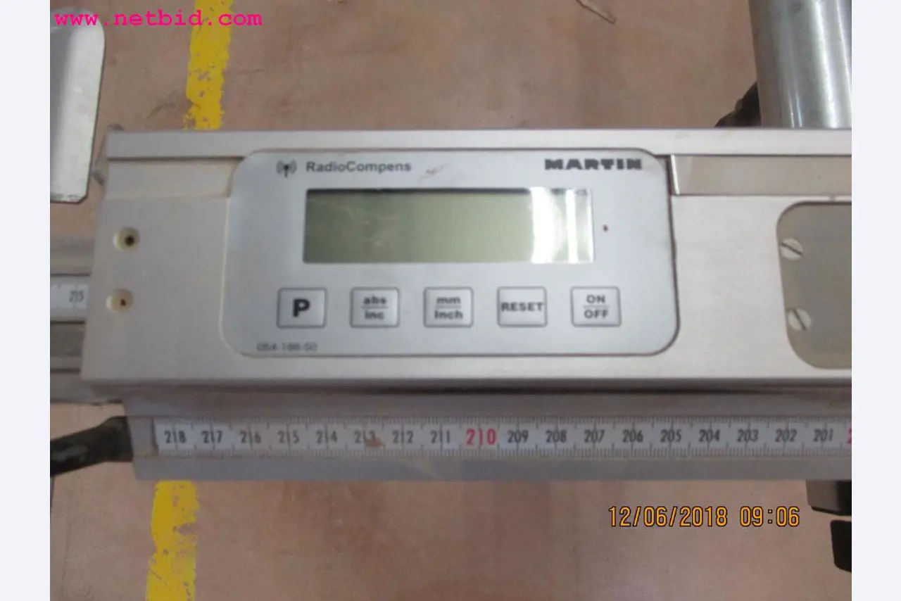 Equipamento operacional e de escritório <br>de um fabricante de móveis-3