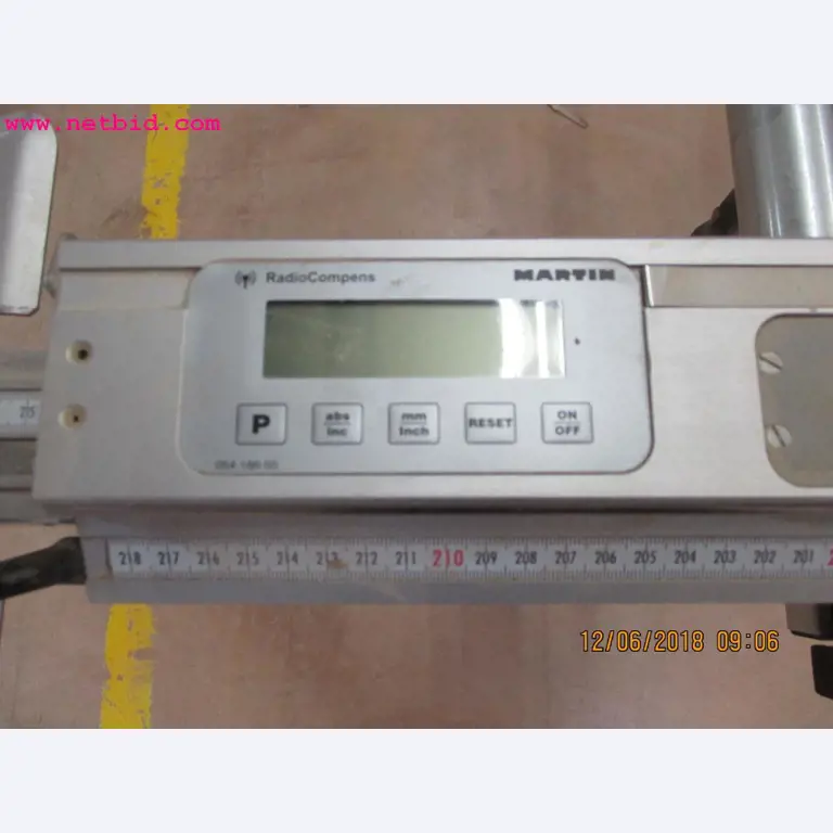 Equipamento operacional e de escritório <br>de um fabricante de móveis-3