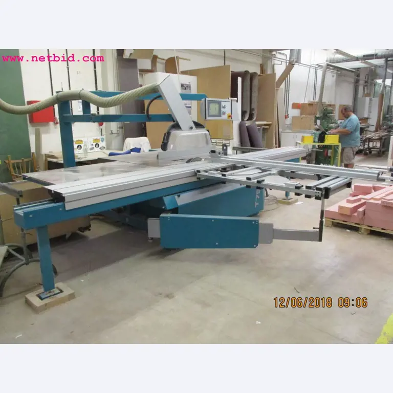 Equipamento operacional e de escritório <br>de um fabricante de móveis-4