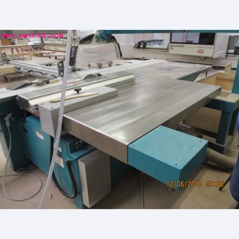 Equipamento operacional e de escritório <br>de um fabricante de móveis-5