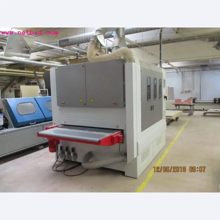 Equipamento operacional e de escritório <br>de um fabricante de móveis-3