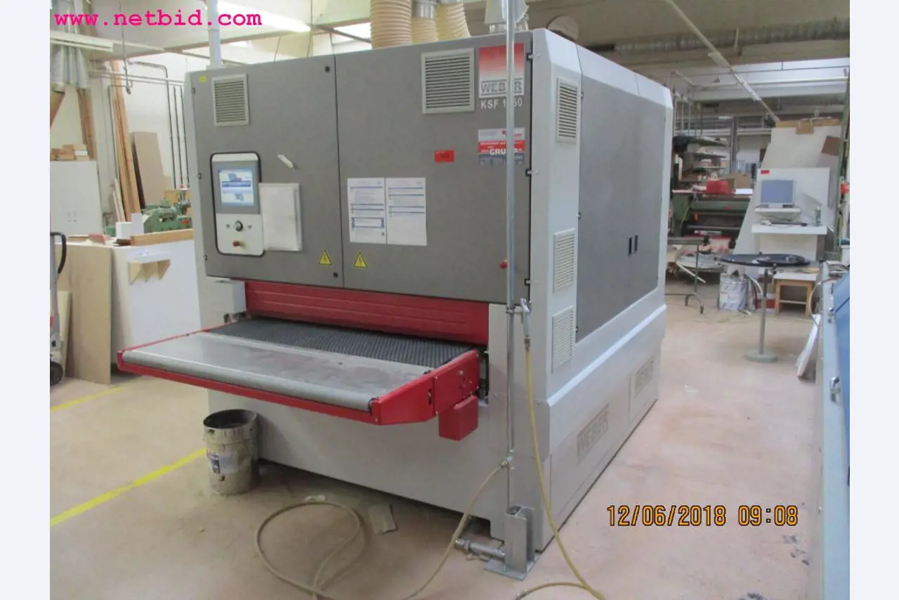 Equipamento operacional e de escritório <br>de um fabricante de móveis-5