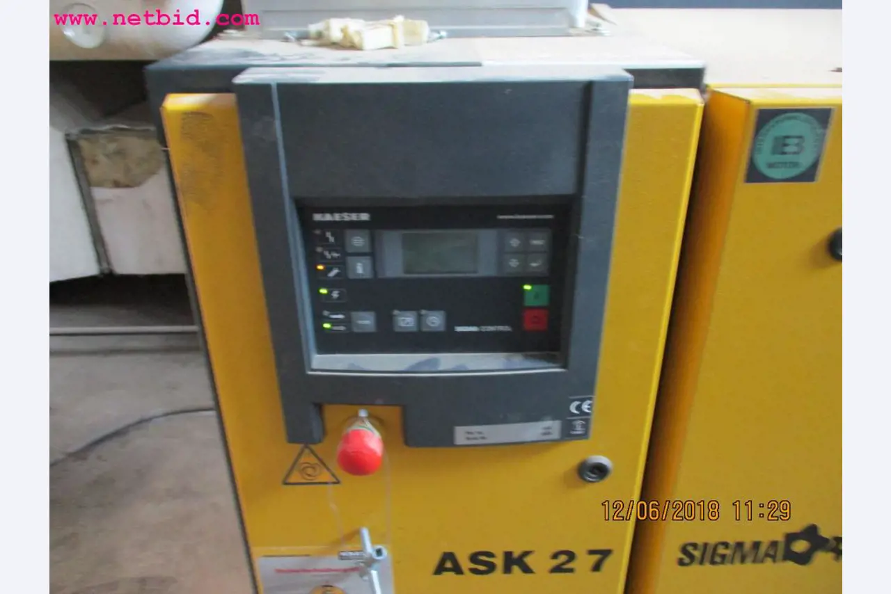 Equipamento operacional e de escritório <br>de um fabricante de móveis-2