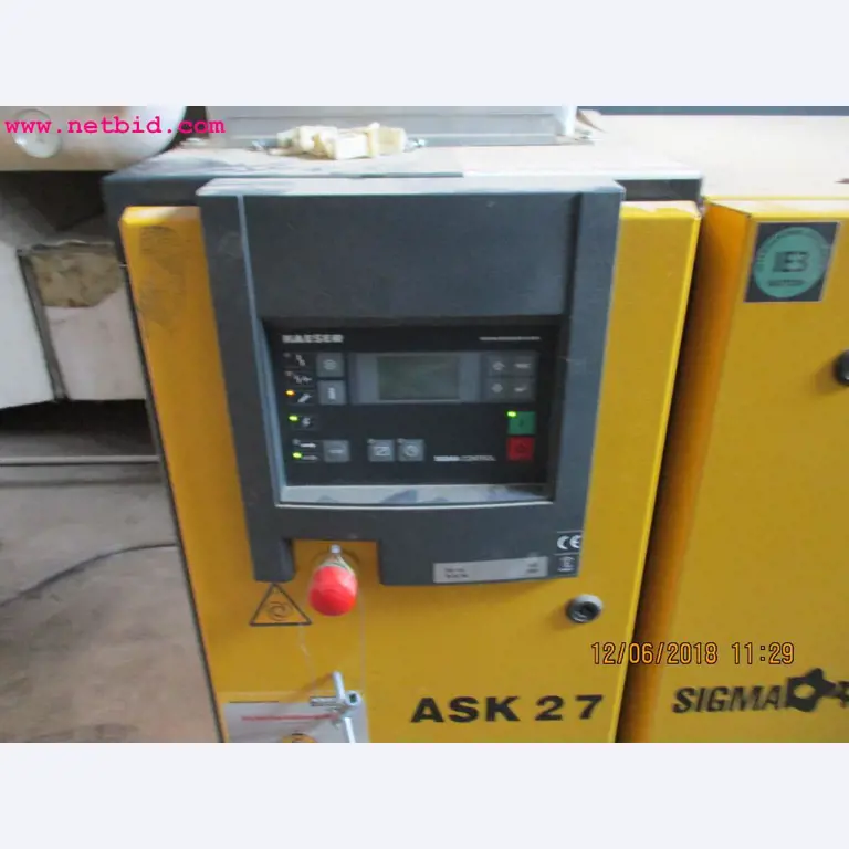 Equipamento operacional e de escritório <br>de um fabricante de móveis-2